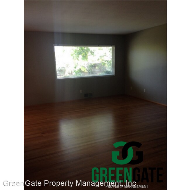 Building Photo - 3 br, 2 bath House - 404 Woodrow Ave