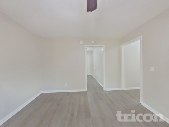 Building Photo - 2308 S Partridge Cir