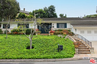 Building Photo - 1079 Marilyn Dr