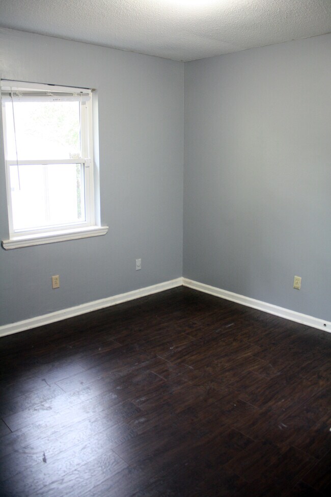 Dormitorio número 2 - 2555 Eastbrook Dr