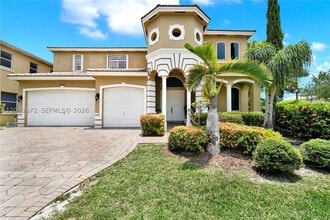 Building Photo - 20765 SW 89th Ave