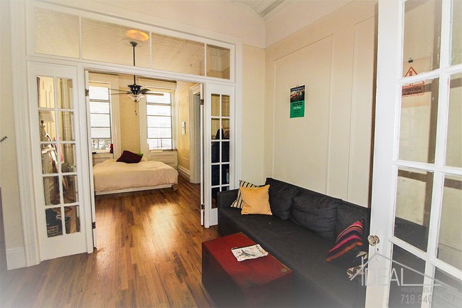 Building Photo - Amazing 2.5 BR for Rent in Carroll Gardens