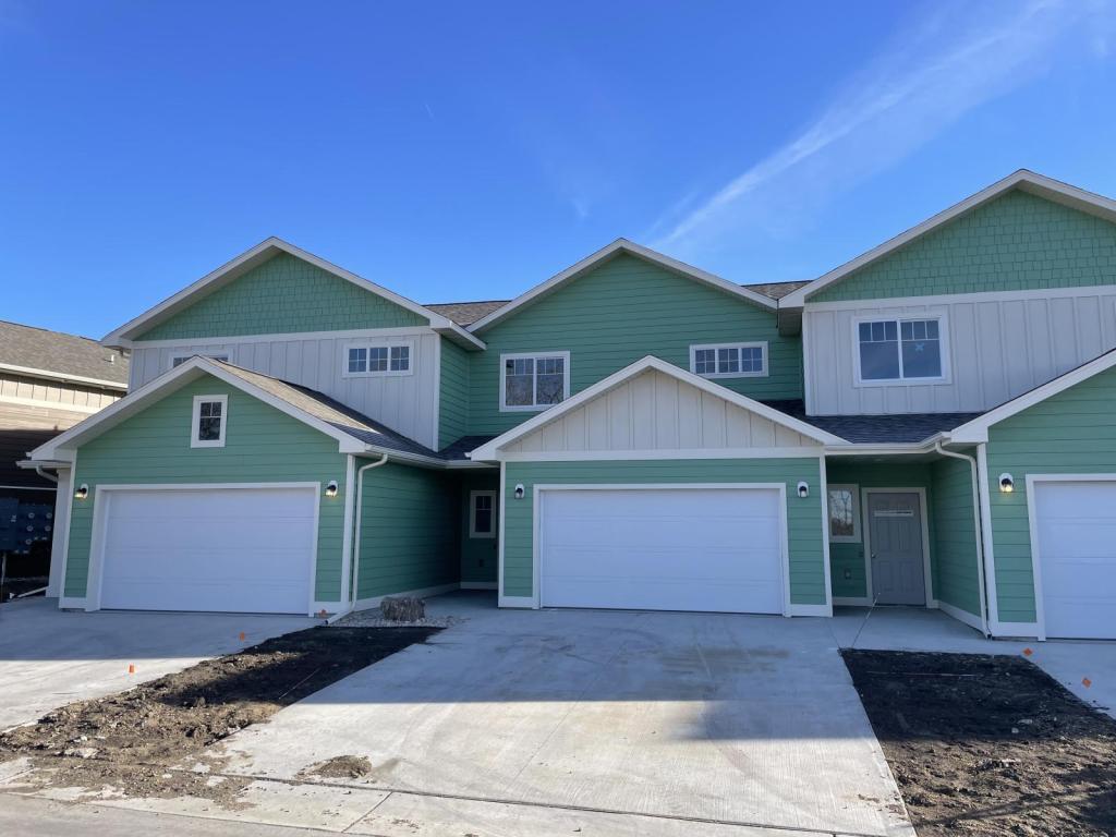 1622 Ohana Ave Townhome Rentals in Brookings SD