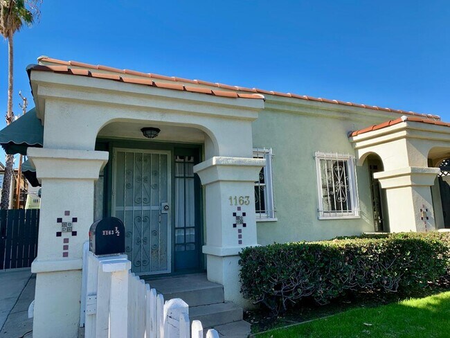 Foto del edificio - 1163 N Genesee Ave