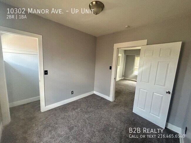 Foto del edificio - 10302 Manor Ave