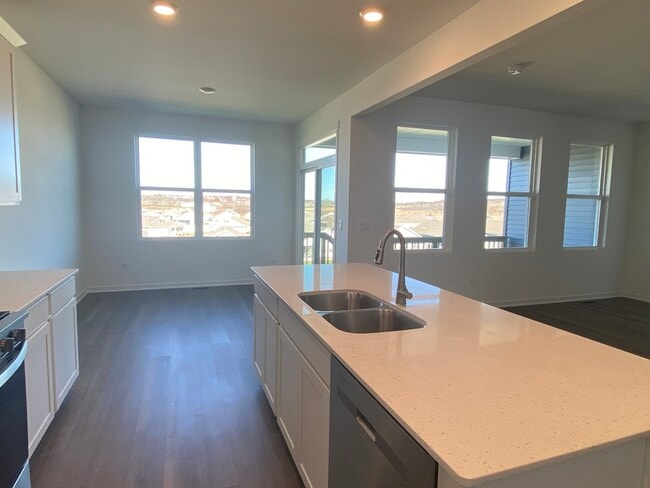 Foto del edificio - 1264 Wildflower Ln