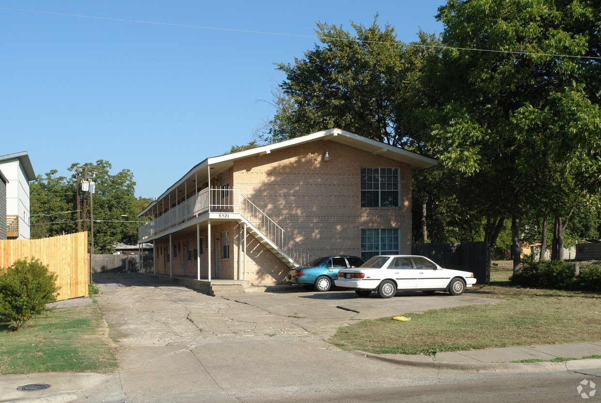 Building Photo - 5521 Columbia Ave