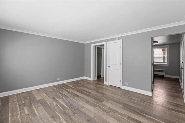 Building Photo - 0 bedroom in Chicago IL 60645