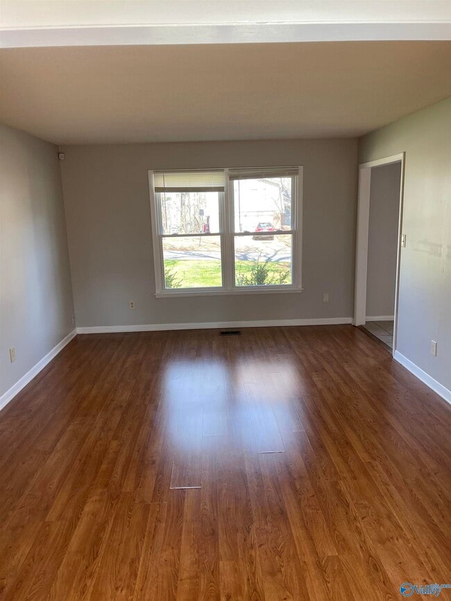 Foto del edificio - 4903 Alburta Rd NW