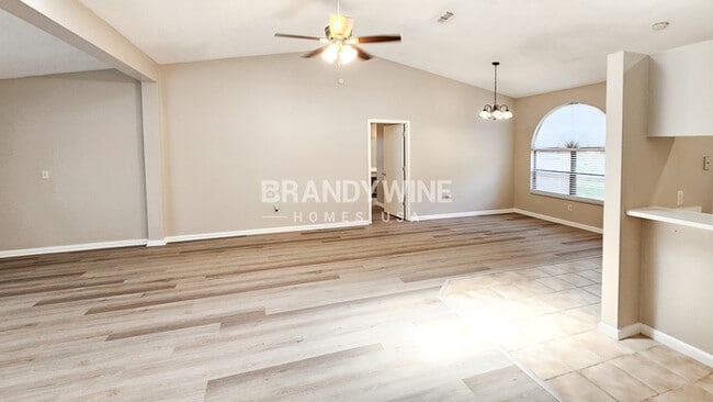 Building Photo - 8122 Hathaway Dr