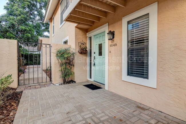 Photo - 1049 Aragon Ave Townhome