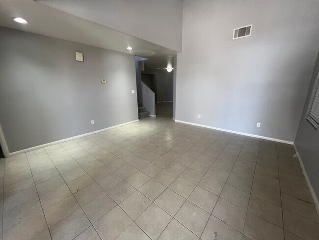 Foto del edificio - Beautiful 4-bedroom house.