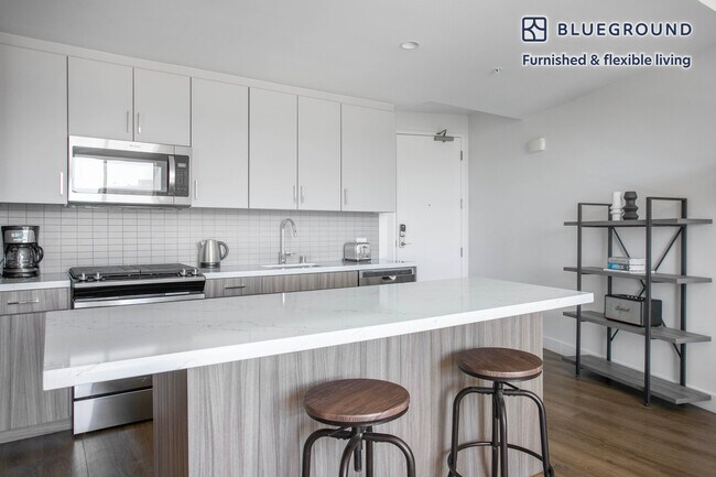 Foto del edificio - 8809 Washington Blvd