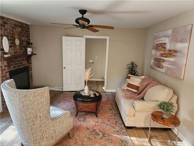 Building Photo - 3 Bed Ranch Home -Chesterfield/Midlothian-...