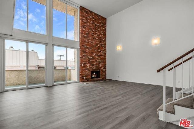 Foto del edificio - 30 Driftwood Street Apt ##9, Marina del Re...