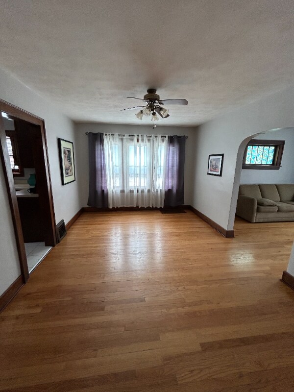 Foto del edificio - 206 Monmoor Ave