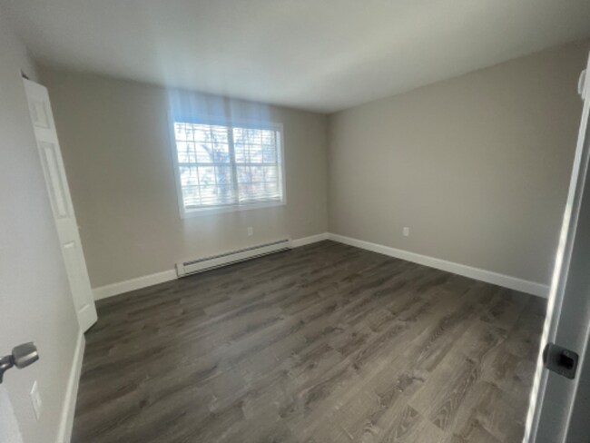 Foto del edificio - 799 Farm Rd