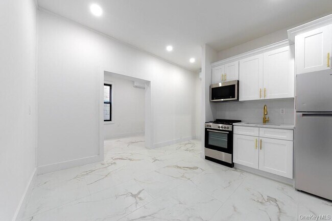 Foto del edificio - 315 Riverside Blvd