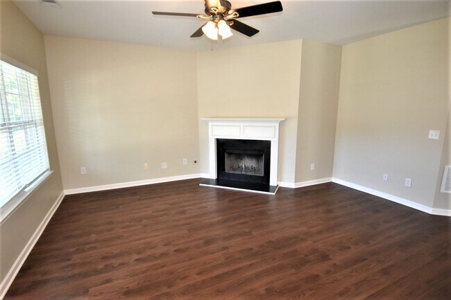 Building Photo - 431 Orchid Ln