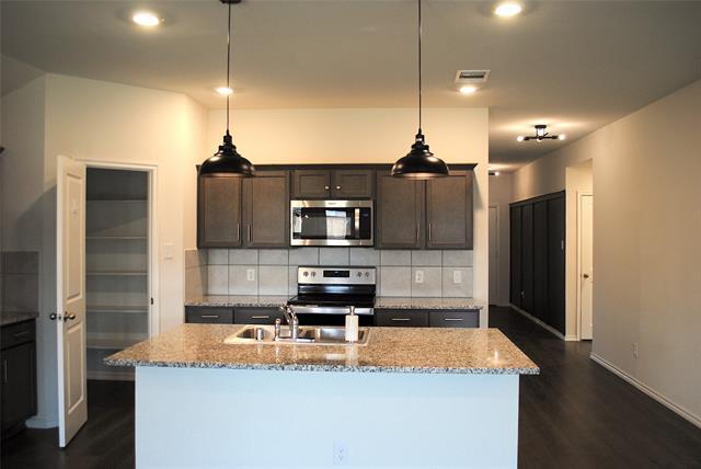 Building Photo - 6217 Bracken Dr