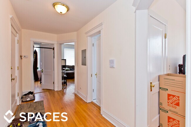 Foto del edificio - 1415 W Addison St