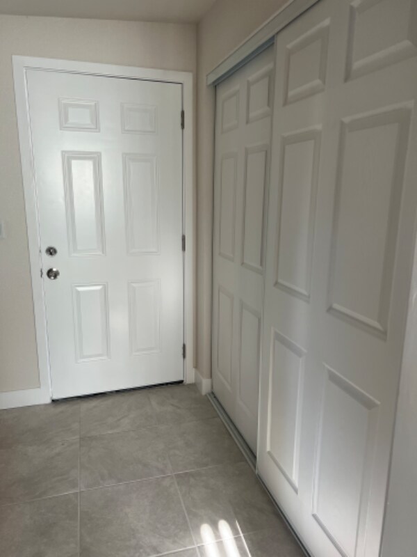 Foto principal - 6612 Light Breeze Dr