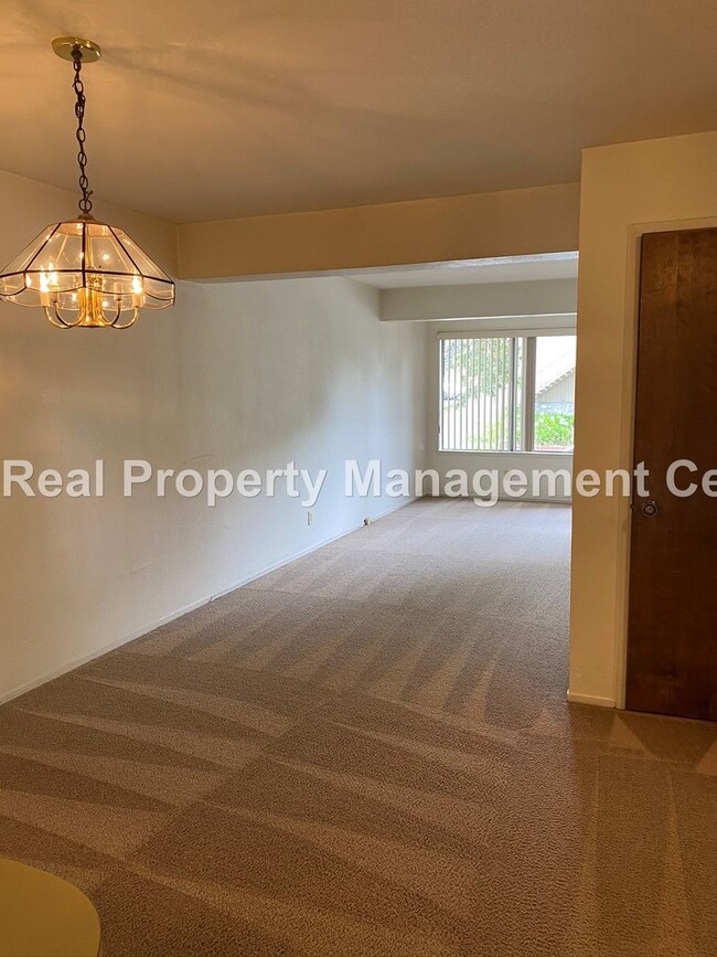 Foto del edificio - AVAILABLE JULY - Nice Downtown SLO Condo  ...