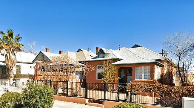 Building Photo - 1114 N El Paso St