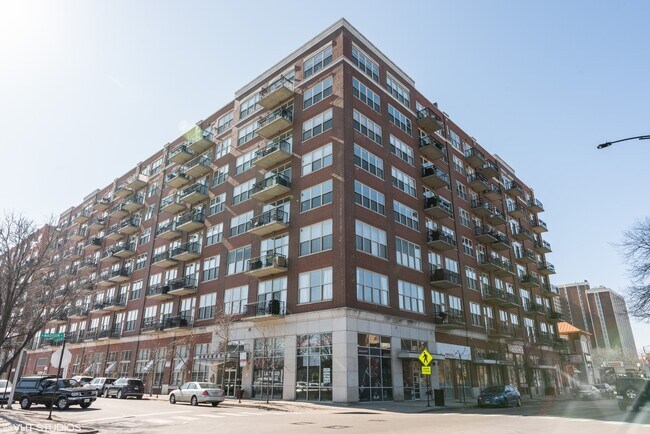 Building Photo - 6 S Laflin St