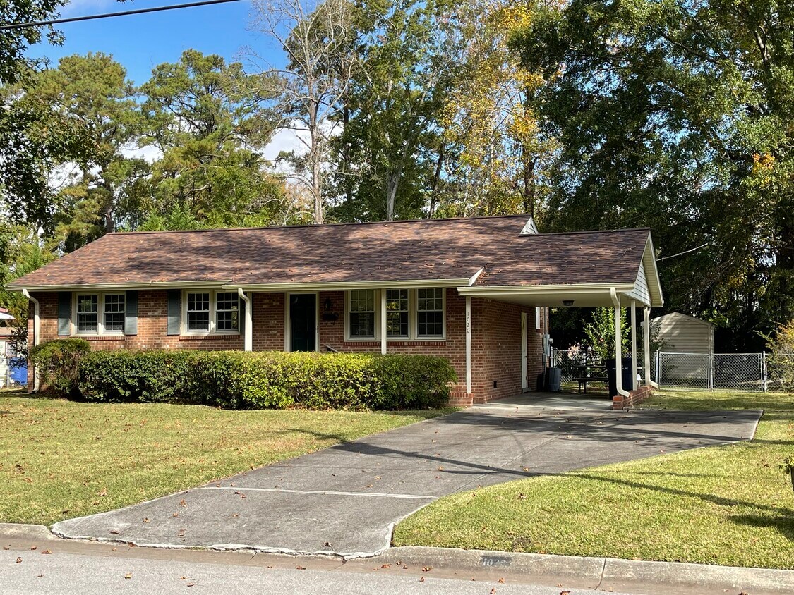 1020 Hendricks Ave, Jacksonville, NC 28540 House Rental in