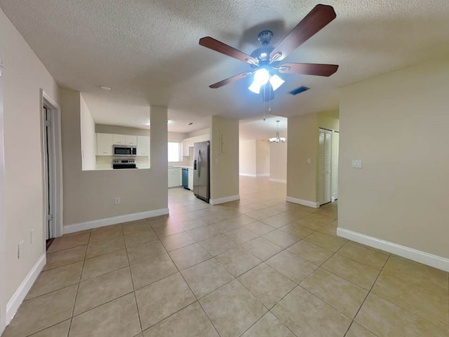 Foto del edificio - 11313 SW 74th St