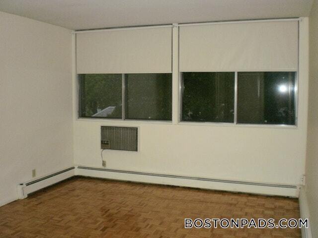 Foto del edificio - 1455 Commonwealth Ave