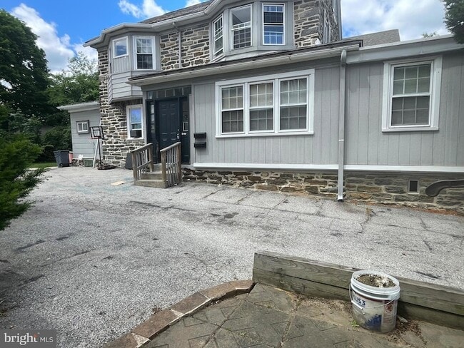 Photo - 16 Windsor Ave Townhome