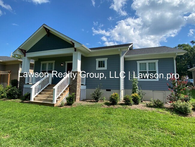 Foto del edificio - Craftsman Style One Level Living in Southw...