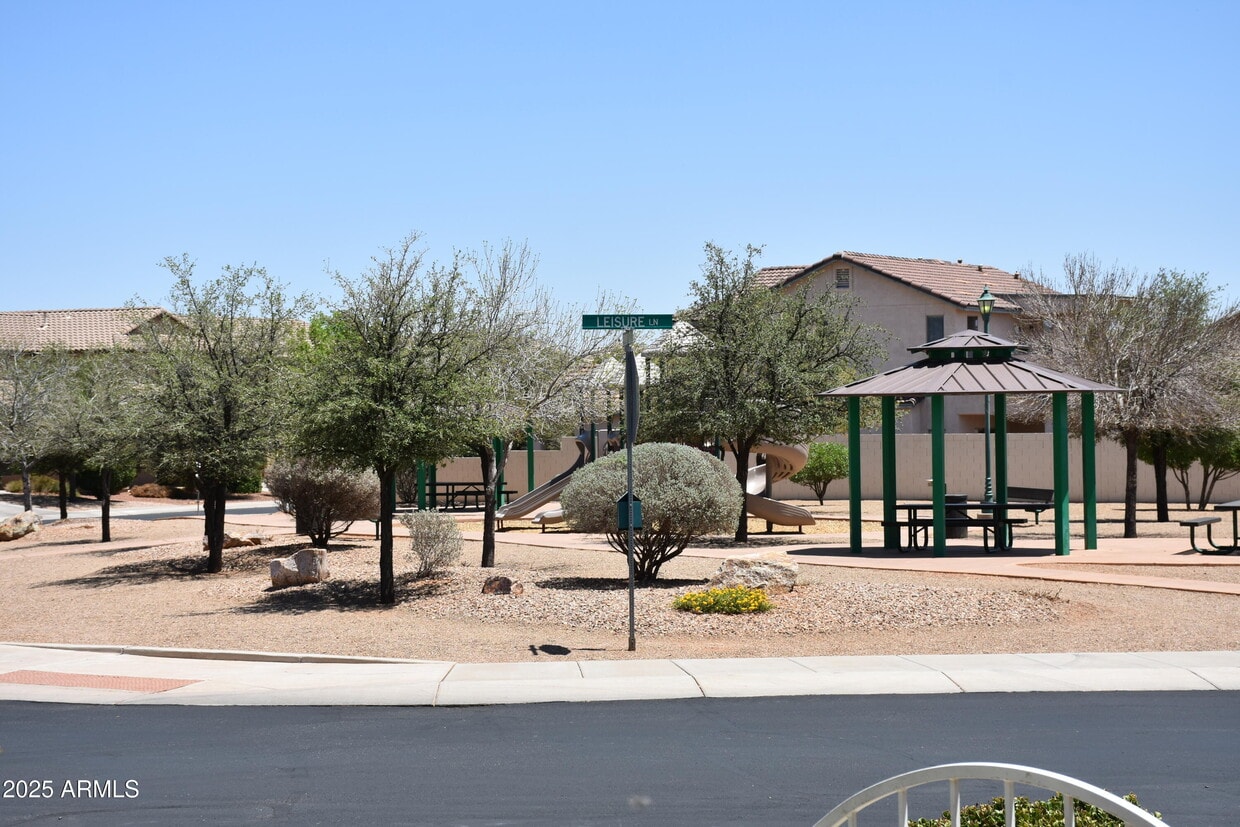 Foto principal - 4520 Leisure Ln
