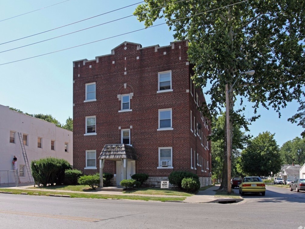 Foto principal - 5609-5623 Saint John Ave