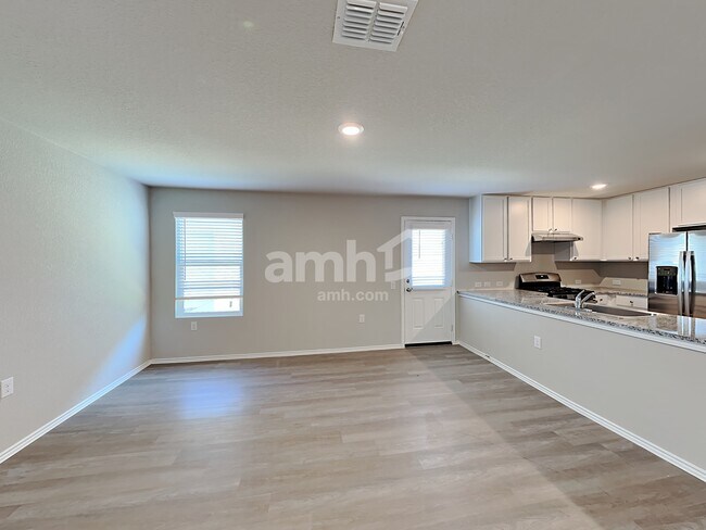 Foto del edificio - 6207 Marco Plains