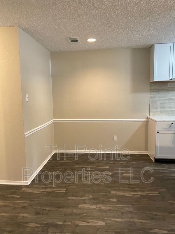 Building Photo - 6040 Calloway Ct