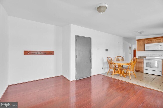 Foto del edificio - 3151 Richmond St