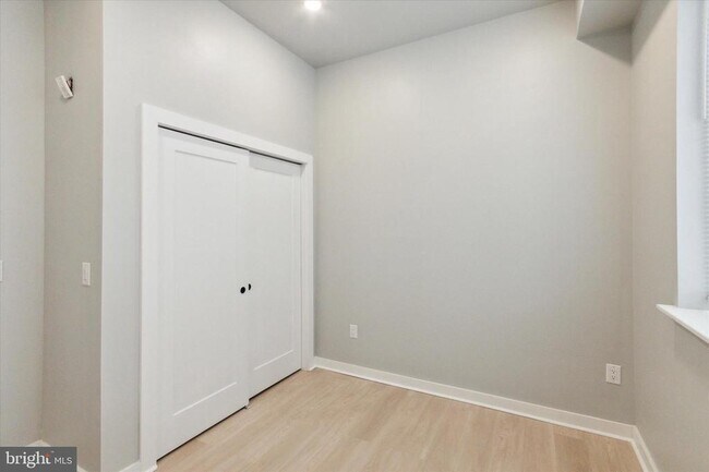 Foto del edificio - 316 S 52nd St