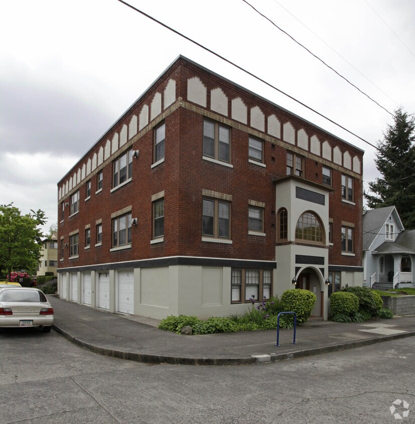 Foto principal - 3080 SE Ankeny St