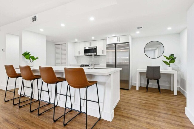 Foto del edificio - 955 Egret Cir