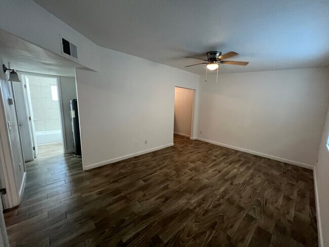 Foto del edificio - 1545 W Tonto St Unit 5