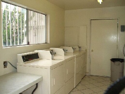 Laundry Facilities - Jaffa Groves