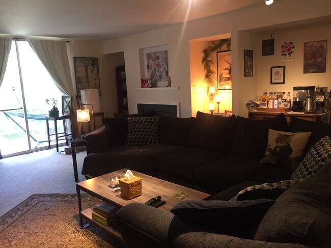 living room - 1282 Maple View Dr