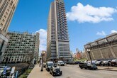 Foto principal - 235 W Van Buren St