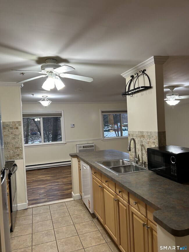 Foto del edificio - 14 Newtown Rd