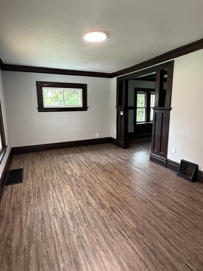 Foto del edificio - 1031 Fairbanks Pl