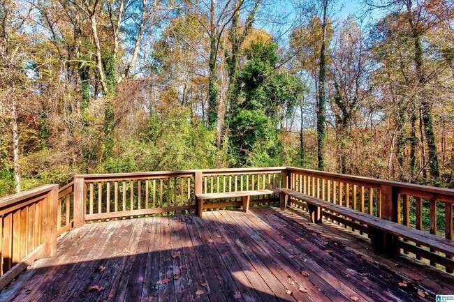 Foto del edificio - 3001 Sartain Dr