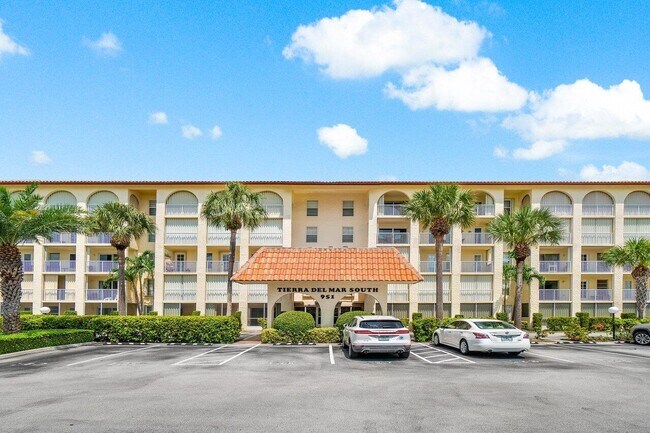 Foto del edificio - 951 De Soto Rd
